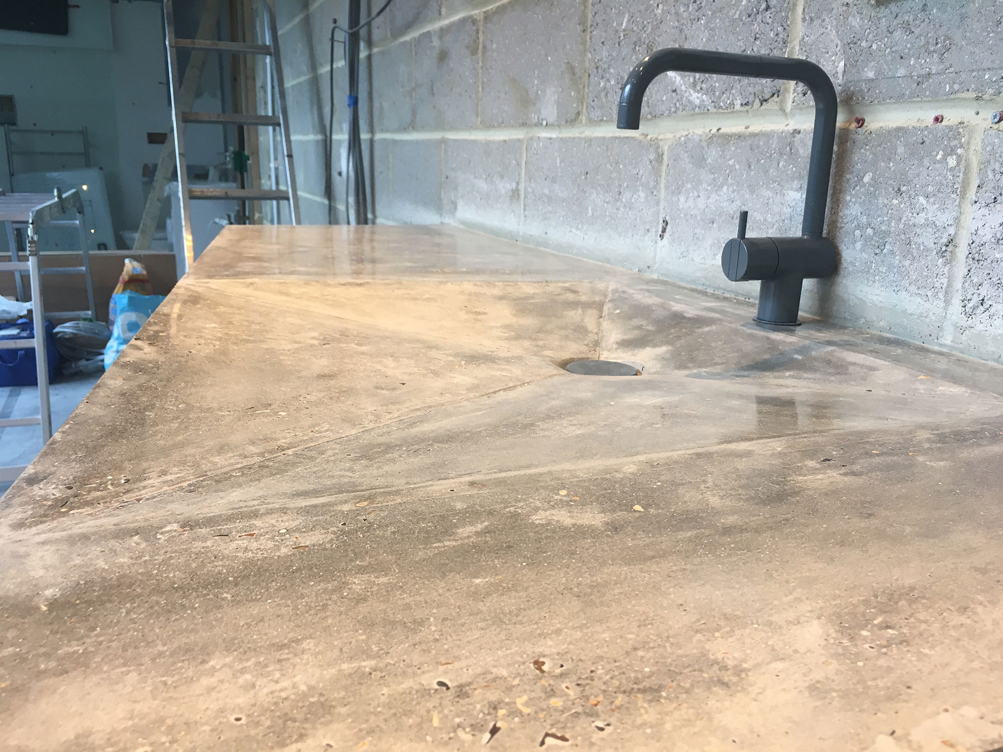 Conscious Forms - shoreditch park concrete kitchen worktop with integral stair podium 3027